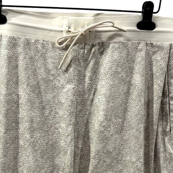 Athleta Plus Size 24 Pants Venture Viper Grey Printed Jogger Pockets Breathable - Picture 13 of 14